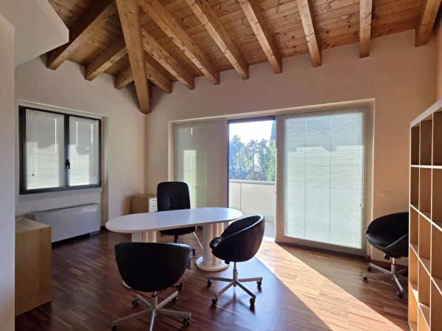 Immagine 2 di Ufficio in affitto  in Via Gardesana a Lazise