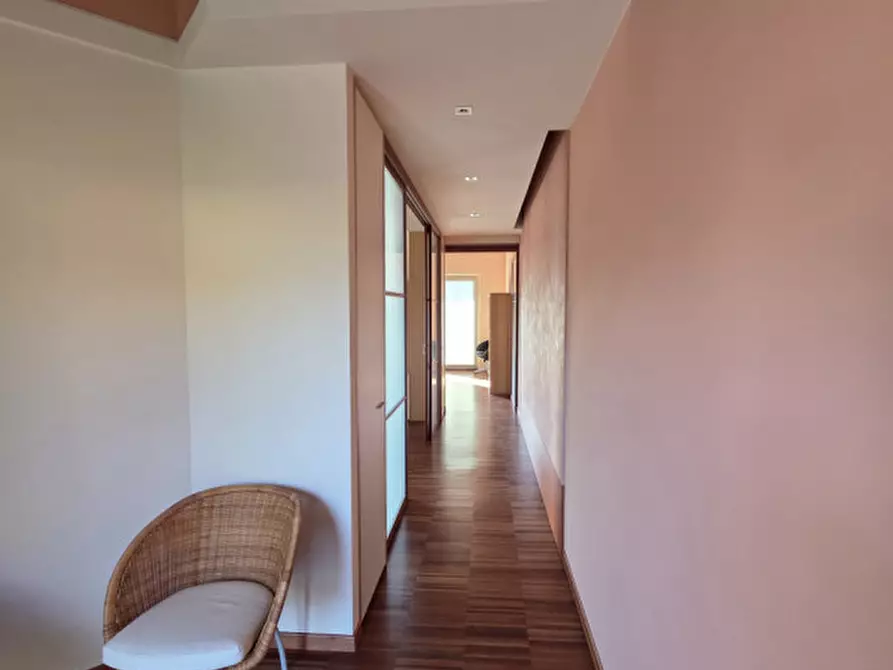 Immagine 12 di Ufficio in affitto  in Via Gardesana a Lazise