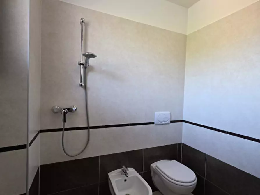 Immagine 13 di Ufficio in affitto  in Via Gardesana a Lazise