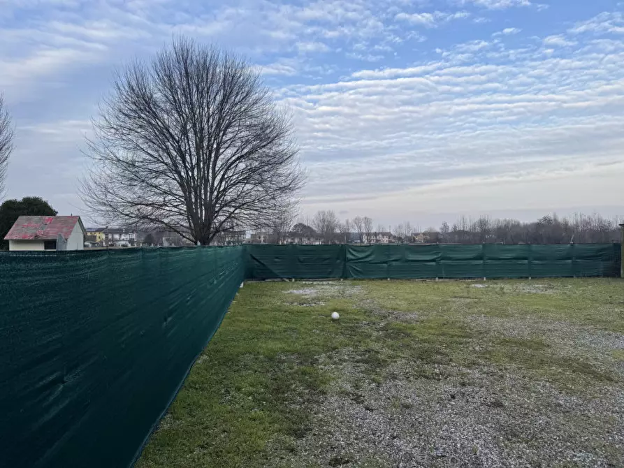 Immagine 1 di Casa trifamiliare in vendita  in Via Pralunghi a Campodarsego