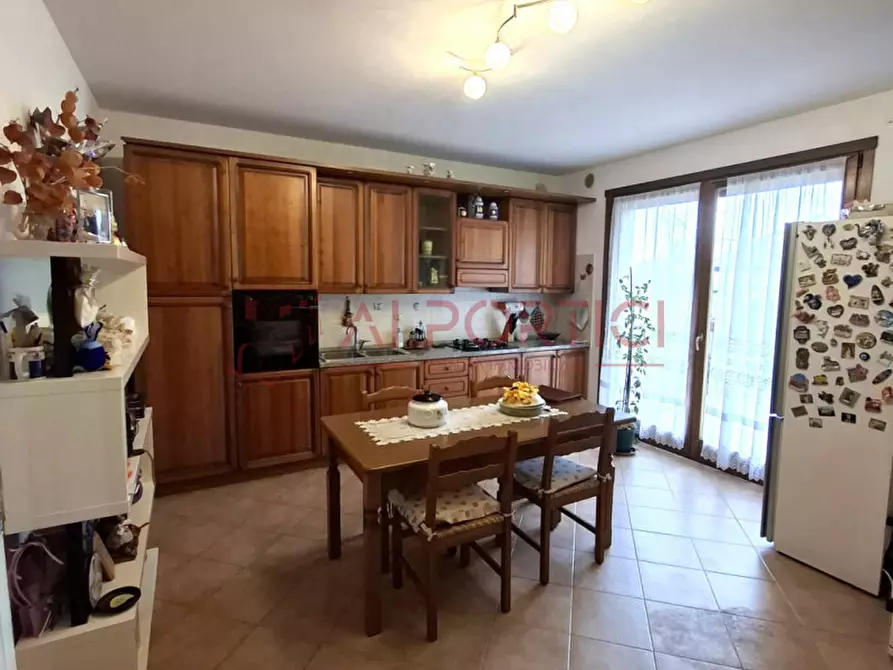 Immagine 2 di Appartamento in vendita  in Via Aldo Moro a Campagna Lupia