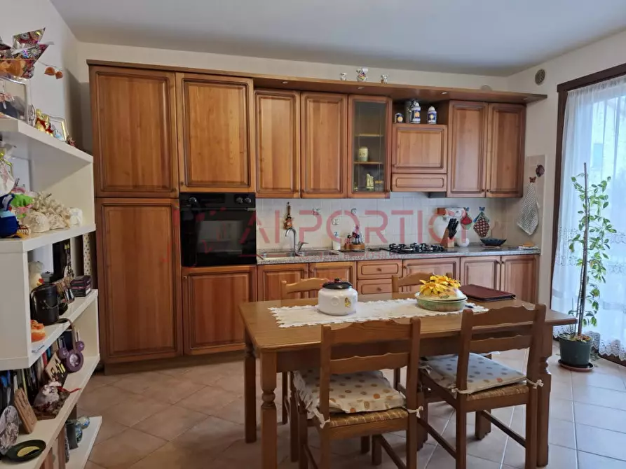 Immagine 4 di Appartamento in vendita  in Via Aldo Moro a Campagna Lupia