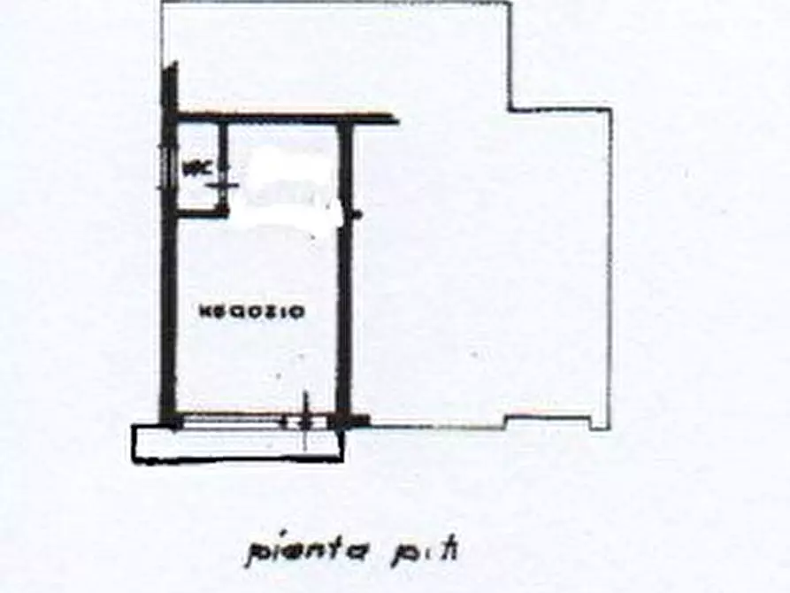 Immagine 1 di Negozio in affitto  in via Caltana a Mira