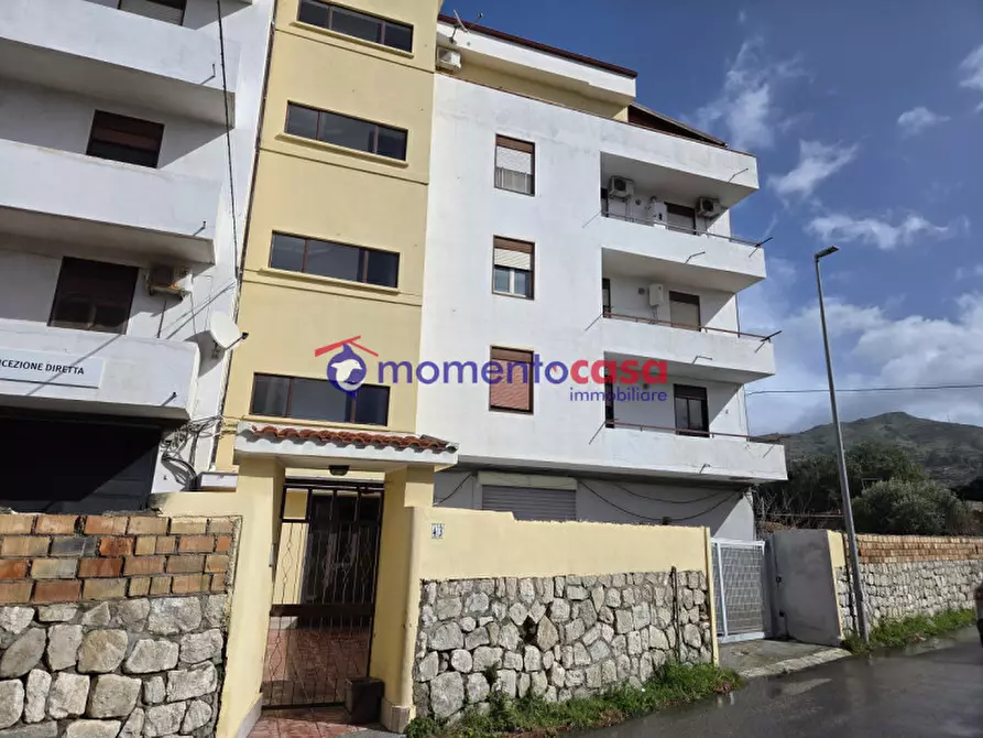 Immagine 1 di Appartamento in vendita  in Via Sottolume 43 a Reggio Di Calabria