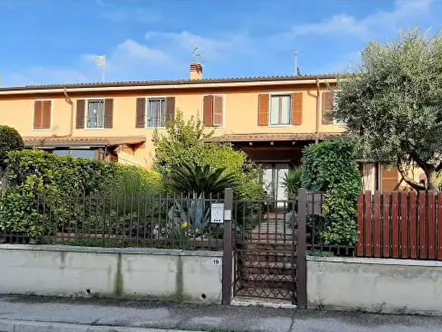 Immagine 2 di Villetta a schiera in vendita  in Via Risorgimento 19 a Lazise