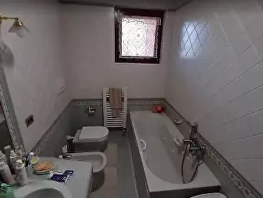 Immagine 29 di Villetta a schiera in vendita  in Via Risorgimento 19 a Lazise