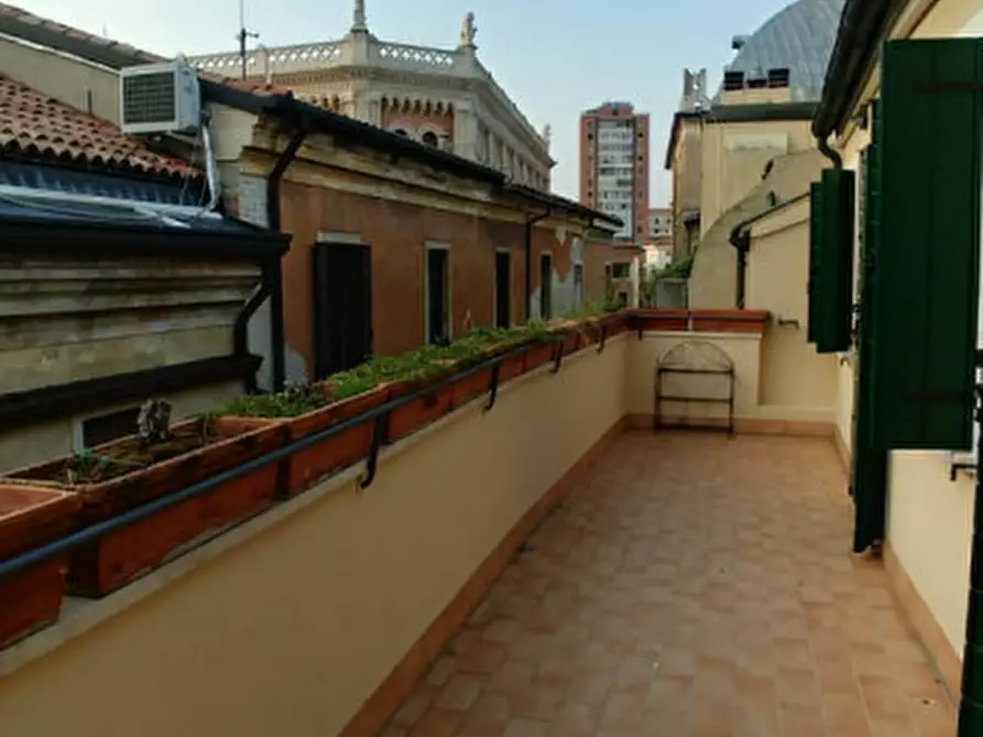 Immagine 1 di Appartamento in affitto  in Piazza delle Erbe a Padova