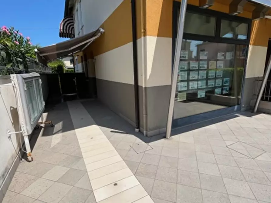 Immagine 14 di Ufficio in affitto  a Veggiano