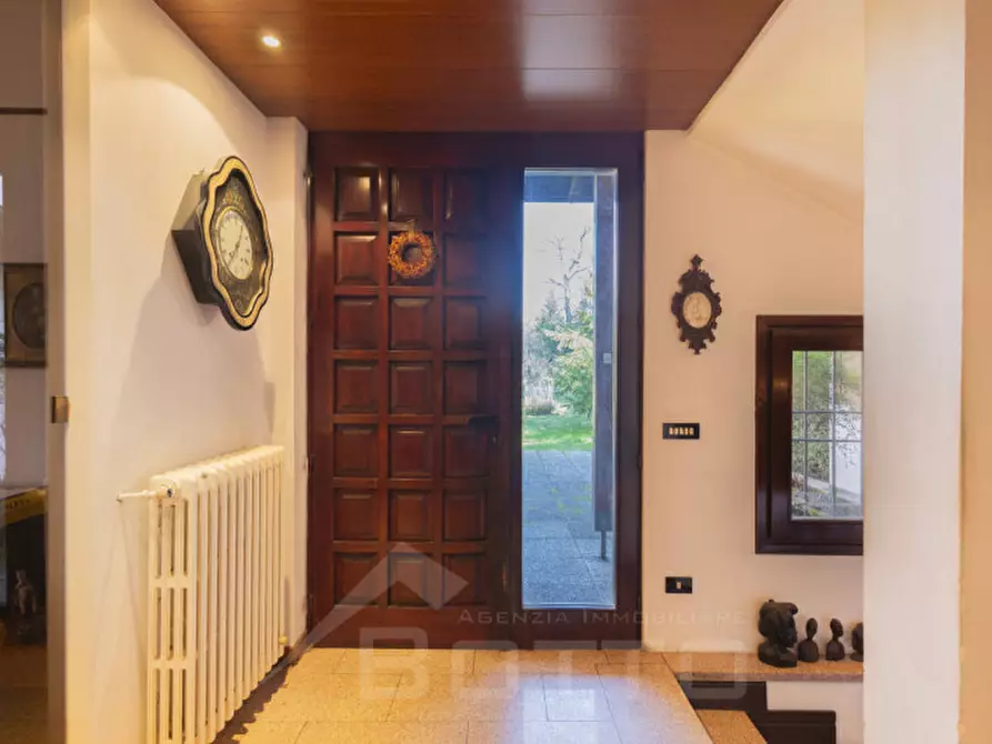 Immagine 4 di Villa in vendita  in via dei faggi 7 a Omegna