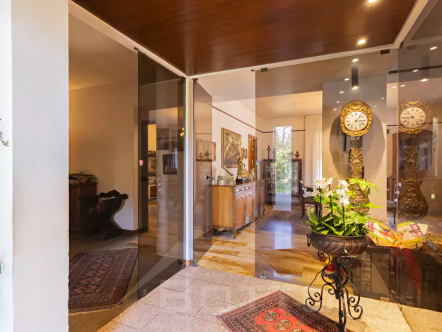 Immagine 5 di Villa in vendita  in via dei faggi 7 a Omegna