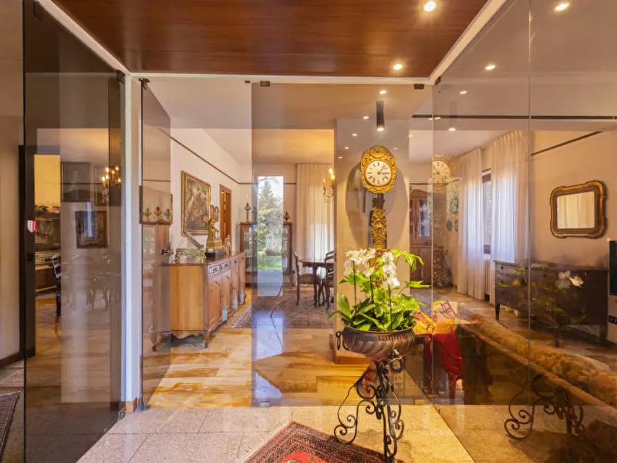 Immagine 6 di Villa in vendita  in via dei faggi 7 a Omegna