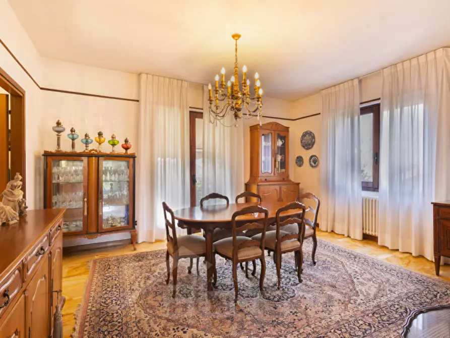 Immagine 7 di Villa in vendita  in via dei faggi 7 a Omegna
