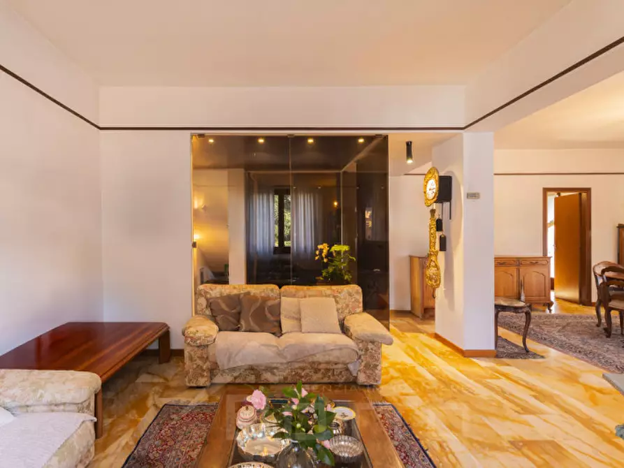 Immagine 10 di Villa in vendita  in via dei faggi 7 a Omegna