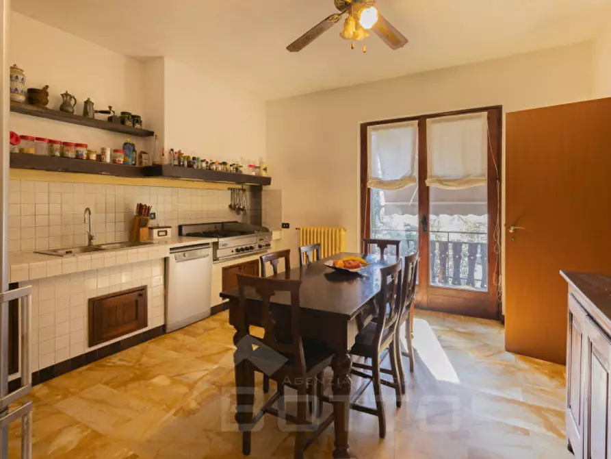 Immagine 13 di Villa in vendita  in via dei faggi 7 a Omegna