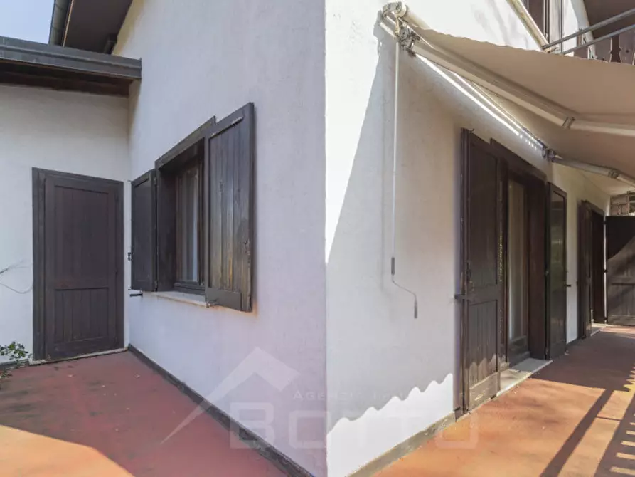 Immagine 15 di Villa in vendita  in via dei faggi 7 a Omegna