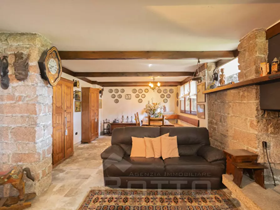 Immagine 49 di Villa in vendita  in via dei faggi 7 a Omegna