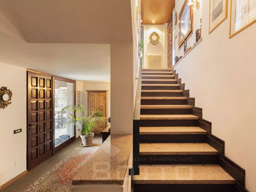 Immagine 54 di Villa in vendita  in via dei faggi 7 a Omegna