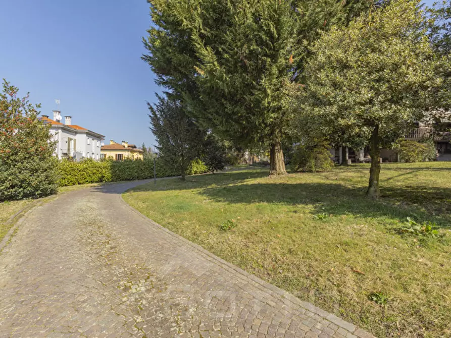 Immagine 59 di Villa in vendita  in via dei faggi 7 a Omegna
