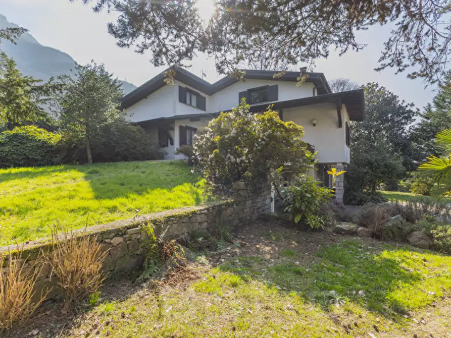Immagine 75 di Villa in vendita  in via dei faggi 7 a Omegna