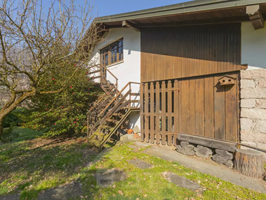 Immagine 79 di Villa in vendita  in via dei faggi 7 a Omegna