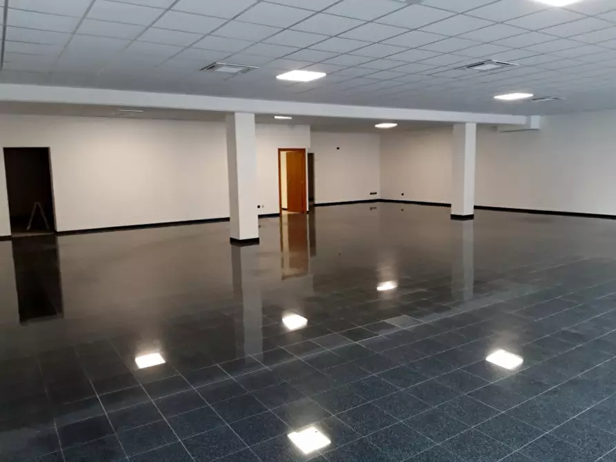 Immagine 2 di Ufficio in affitto  in Viale Sant'Agostino a Vicenza