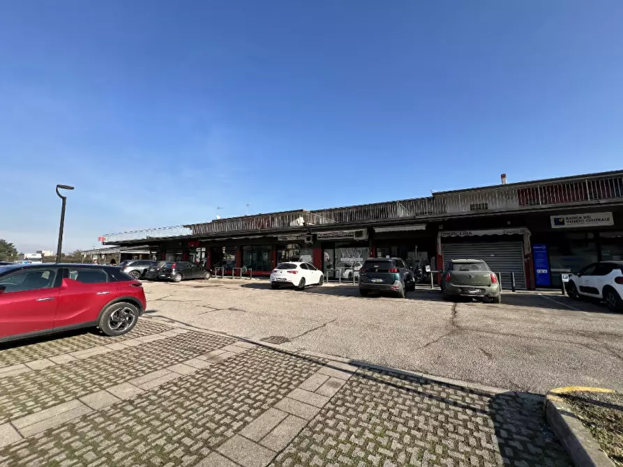 Immagine 19 di Ufficio in affitto  in Viale Sant'Agostino a Vicenza