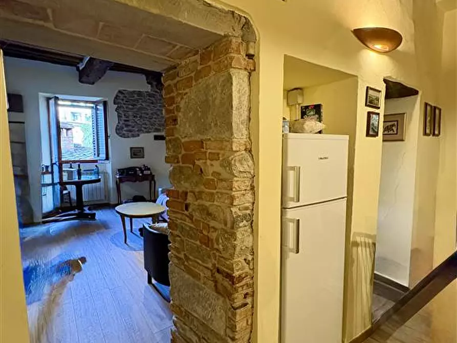 Immagine 6 di Appartamento in vendita  in Centro storico a Loro Ciuffenna