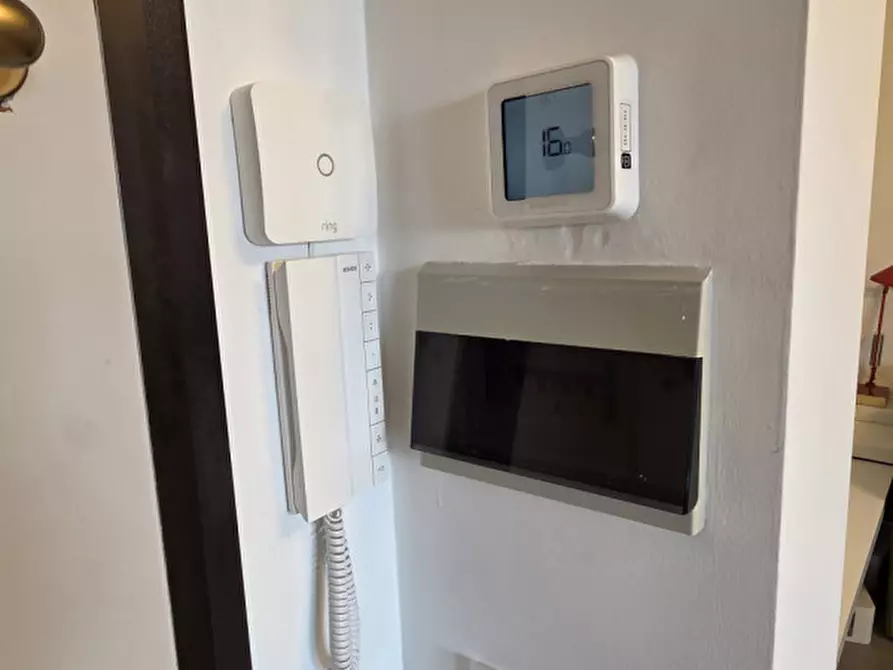 Immagine 10 di Appartamento in vendita  in Monferrato 4 a Firenze