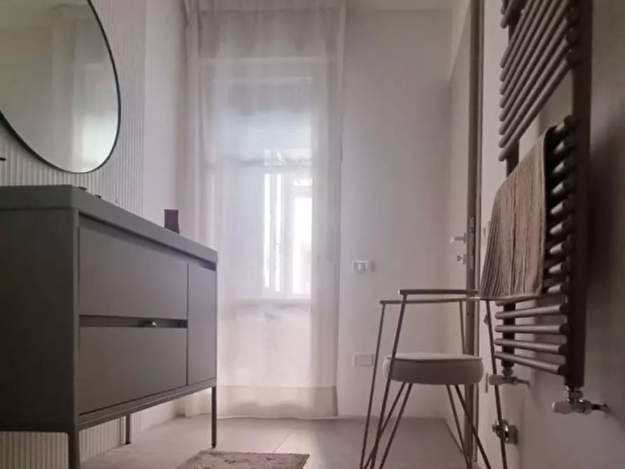 Immagine 40 di Appartamento in vendita  in Monferrato 4 a Firenze