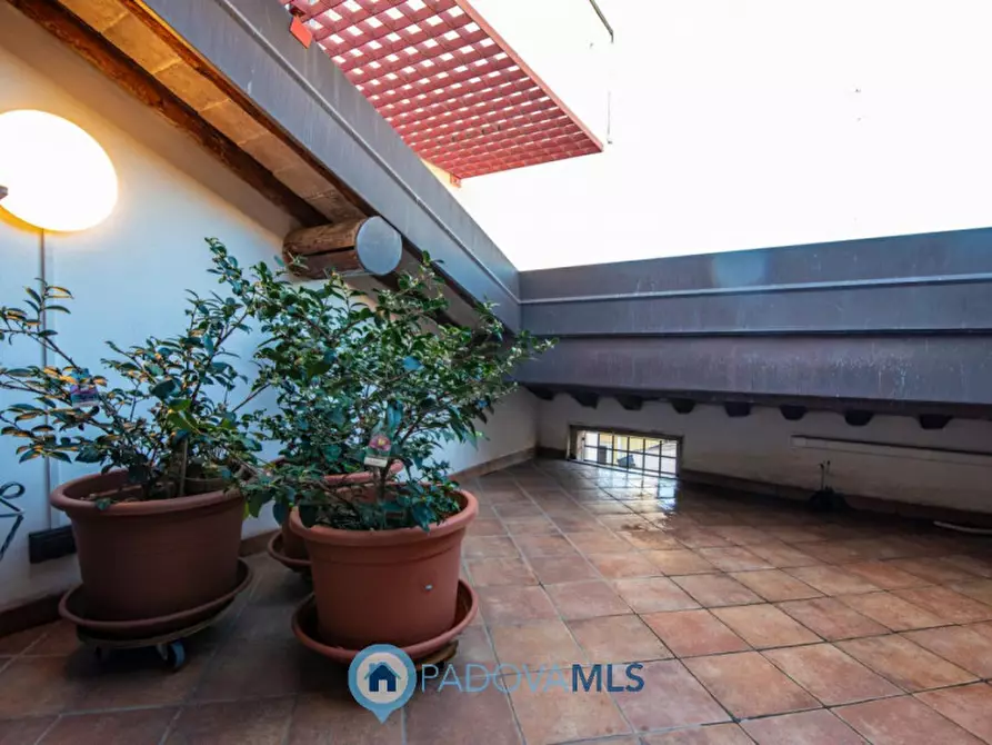 Immagine 25 di Appartamento in vendita  in via savonarola a Padova