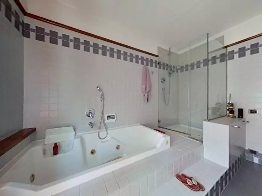 Immagine 21 di Appartamento in affitto  in Strada Val San Martino, null a Torino