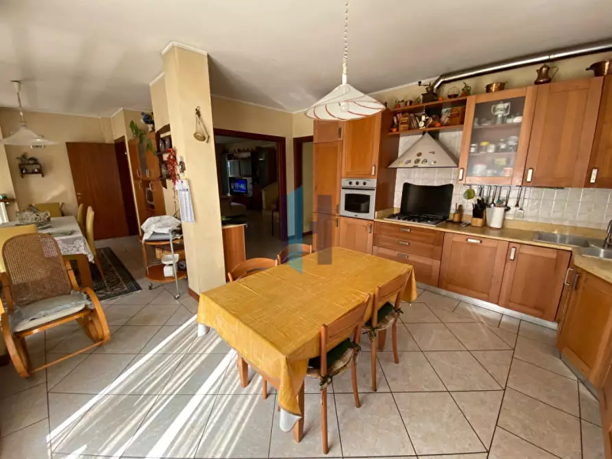 Immagine 7 di Villa in vendita  in Via Rossini 9 a Poncarale