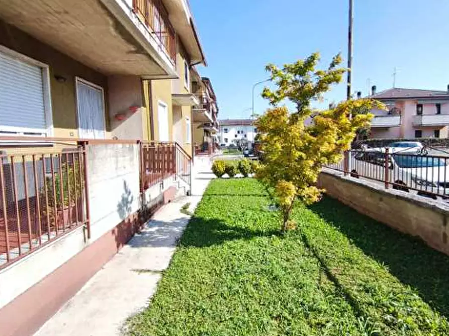 Immagine 6 di Appartamento in vendita  in Via Antonio Labriola 19 a Villafranca Di Verona