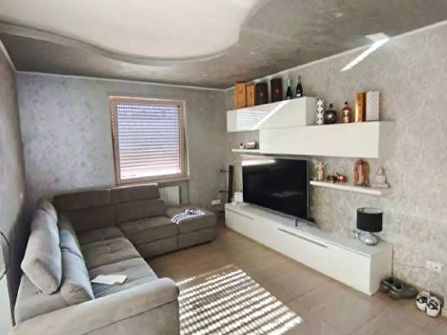 Immagine 10 di Appartamento in vendita  in Via Antonio Labriola 19 a Villafranca Di Verona