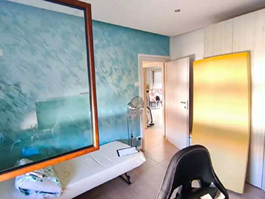 Immagine 13 di Appartamento in vendita  in Via Antonio Labriola 19 a Villafranca Di Verona