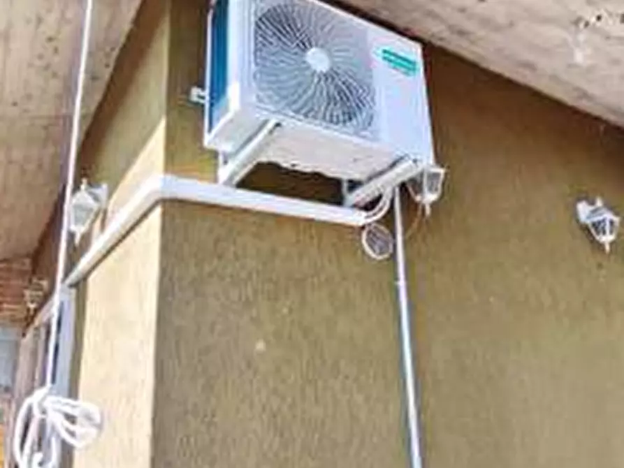 Immagine 20 di Appartamento in vendita  in Via Antonio Labriola 19 a Villafranca Di Verona