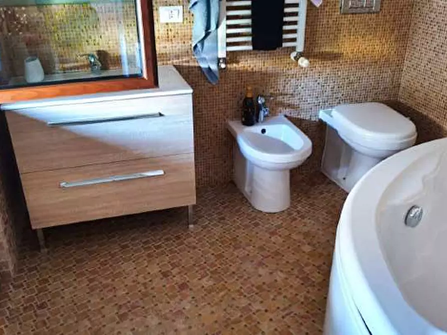 Immagine 25 di Appartamento in vendita  in Via Antonio Labriola 19 a Villafranca Di Verona