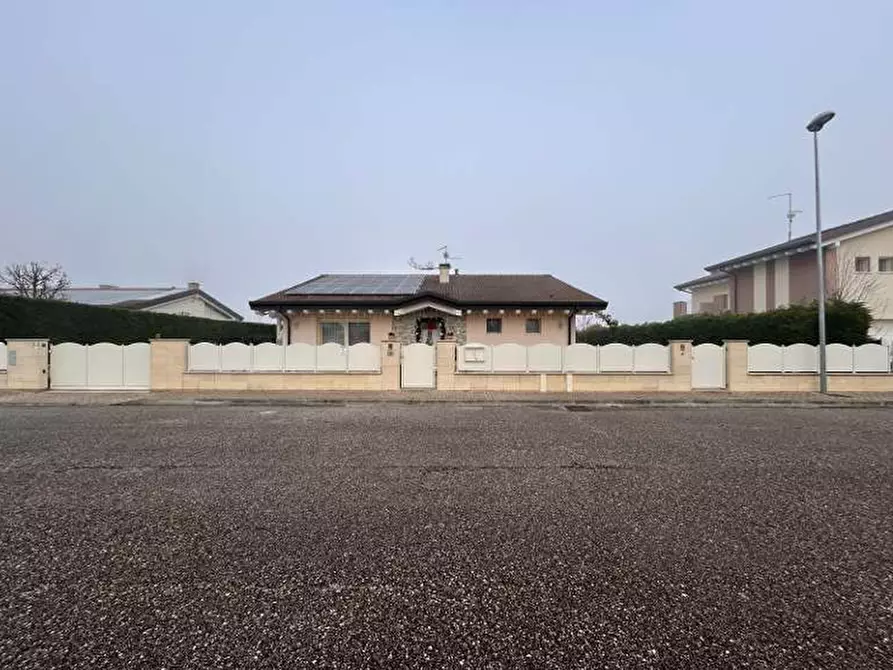 Immagine 26 di Casa indipendente in vendita  in Via Dott. Giovanni Calzavara 239 a Veronella