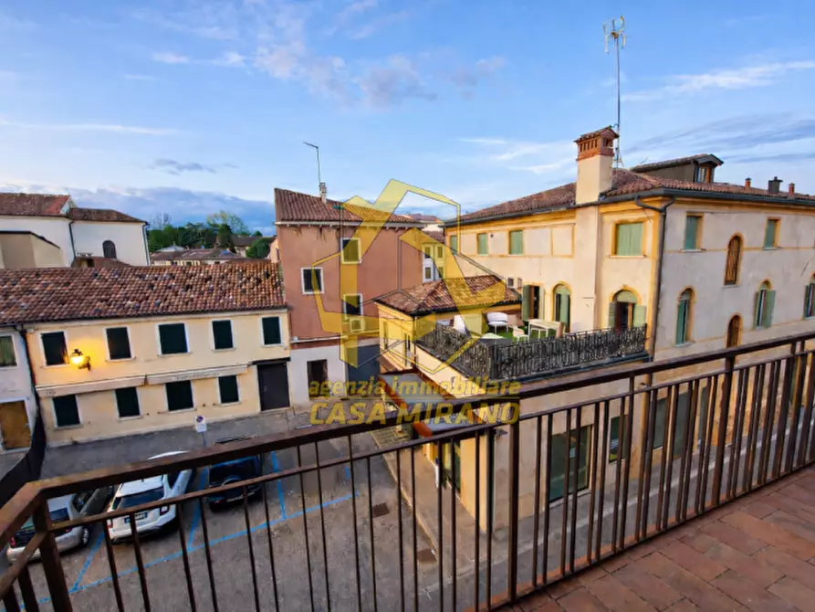 Immagine 3 di Appartamento in vendita  in Piazza Martiri della Libertà a Mirano