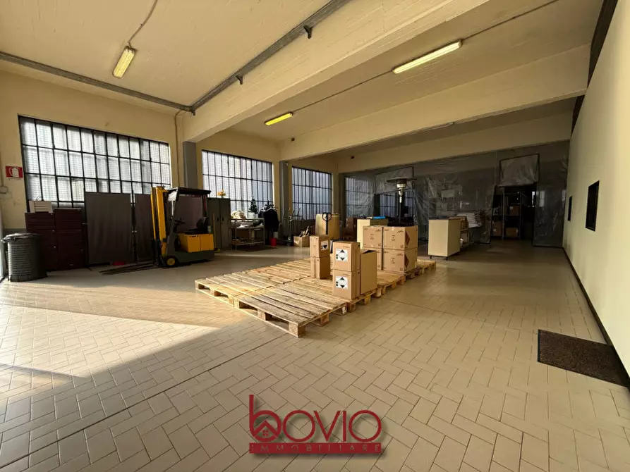 Immagine 1 di Capannone industriale in vendita  in VIA VINCENZO BELLINI 27A a Moncalieri