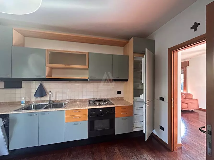 Immagine 4 di Casa bifamiliare in vendita  in Via Castellana a Castelfranco Veneto