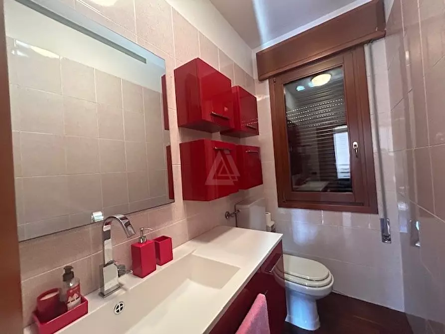 Immagine 7 di Casa bifamiliare in vendita  in Via Castellana a Castelfranco Veneto