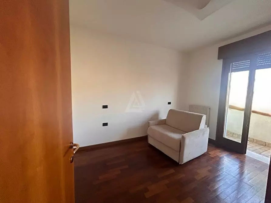 Immagine 10 di Casa bifamiliare in vendita  in Via Castellana a Castelfranco Veneto