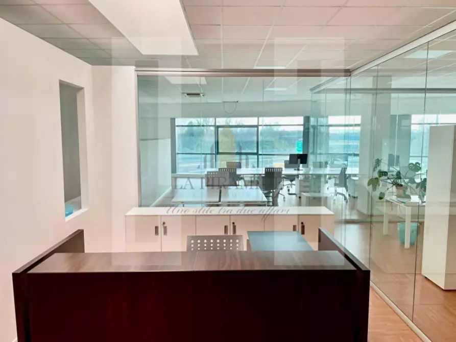 Immagine 4 di Ufficio in vendita  in ALBIGNASEGO - UFFICIO DIREZIONALE PER INVESTIMENTO RIF. 2524 a Albignasego