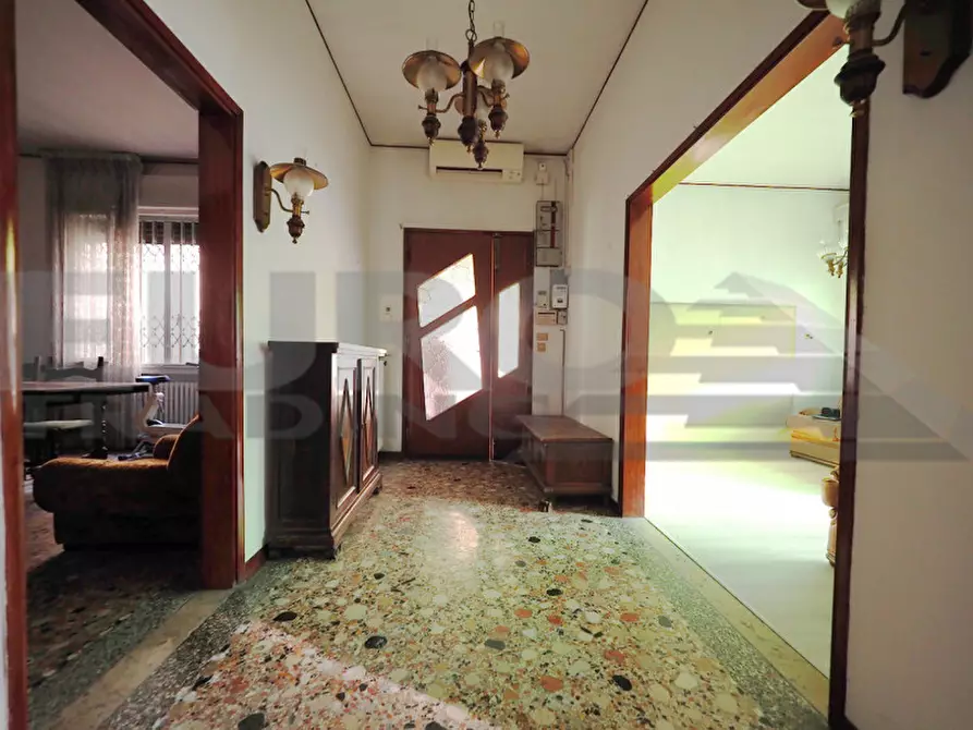 Immagine 2 di Casa indipendente in vendita  in Via Abbazia a Venezia