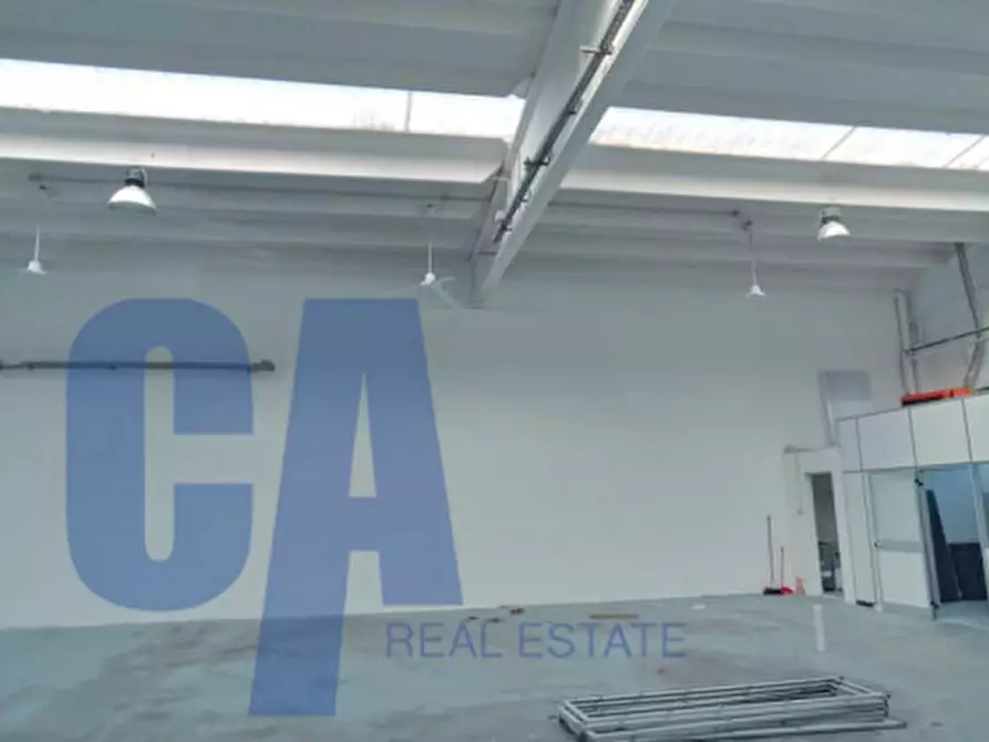 Immagine 10 di Capannone industriale in affitto  in PIAZZA Don Mapelli a Sesto San Giovanni