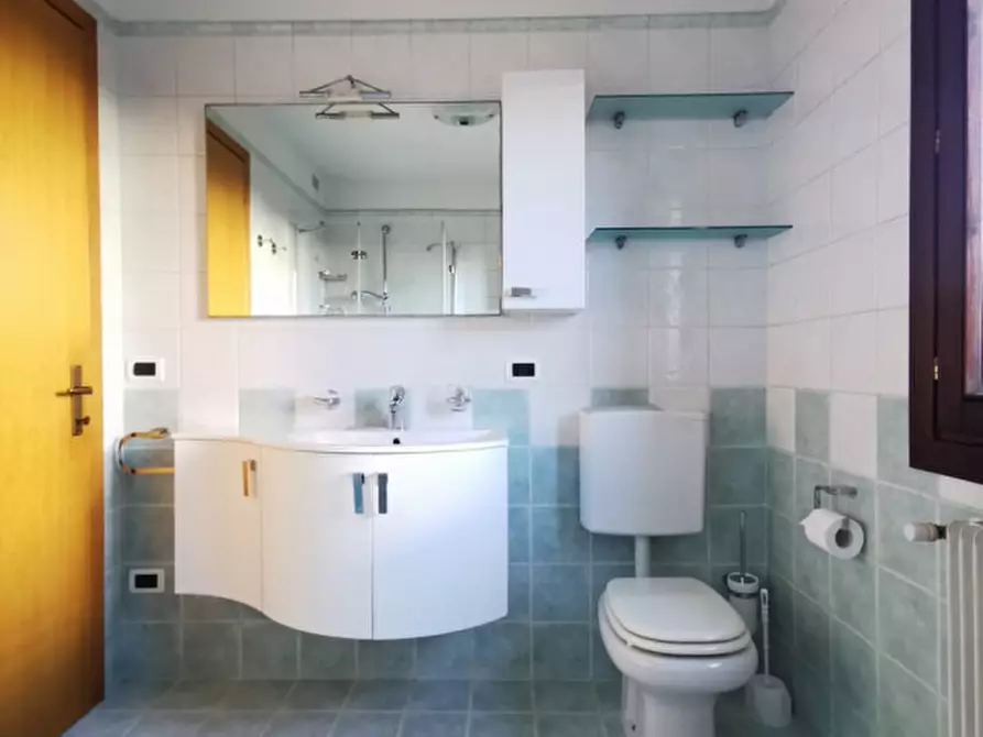 Immagine 9 di Appartamento in vendita  in Via C. Battisti a Cordenons