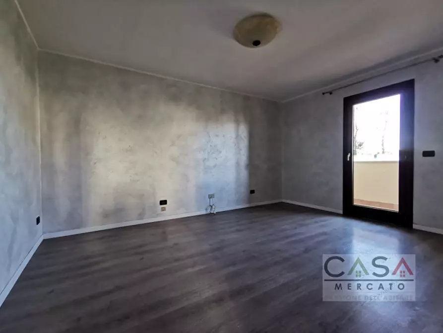 Immagine 10 di Appartamento in vendita  in Via C. Battisti a Cordenons