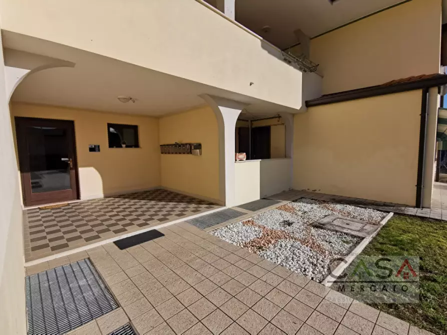 Immagine 17 di Appartamento in vendita  in Via C. Battisti a Cordenons