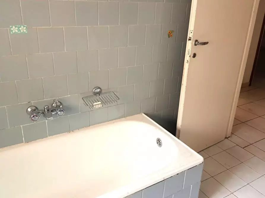 Immagine 11 di Appartamento in vendita  in Via Flavio Stilicone, 179, Roma RM, Italia a Roma